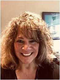 Vicki Banks's Instagram, Twitter & Facebook