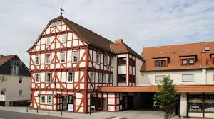 Ob persönlich in einer unserer geschäftsstellen, per telefon, als videoberatung. Vr Bank Hessenland Eg Geschaftsstelle Homberg Ohm Homberg Ohm Frankfurter Strasse 27 Offnungszeiten Angebote