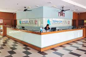 The hotel has a bar with billiards table and a lounge. Temasek Hotel Discover Explore Living Since 1509 Direct Booking To Enjoy Special Rates And Be Part Of Our Loyalty Program For More Discount