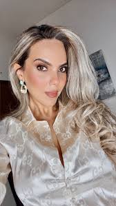 🤍🤍Chiquíssima🤍#instagood #instalike #instagram #girls #milano  #instafashion #girlpower #girlpower #buonanotte #milan #goodvibes