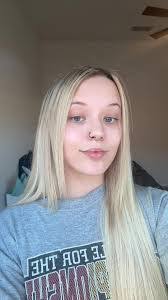 Iris Holley's Instagram, Twitter & Facebook