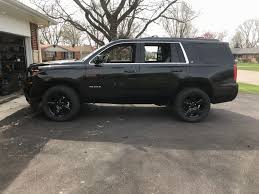 Running Boards Off 33 A T Tires On No Leveling Kit Yet Chevy Tahoe Tahoe Lt 2017 Tahoe