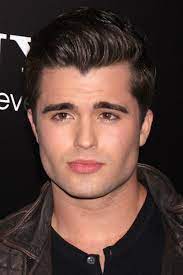 60 Versatile Men S Hairstyles And Haircuts Short Hair Styles For Round Faces Hairstyles For Round Faces Round Face Men