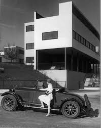 Double House In Weissenhofsiedlung Stuttgart By Le Corbusier Bauhaus Architecture Bauhaus Design Le Corbusier