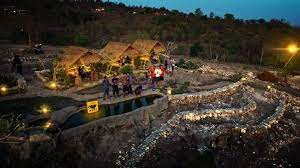 Seperti halnya dengan besi siku, pada tipe besi ini biasanya akan digunakan sebagai bahan untuk membuat rak besi, tralis maupun pagar besi. Wisata Bukit Tinggi Daramista Sumenep Madura Madureh Com