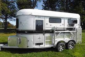 9 Aus Horse Float Ideas Horses Recreational Vehicles Horse Trailer Living Quarters