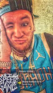 Rapper blows hand off