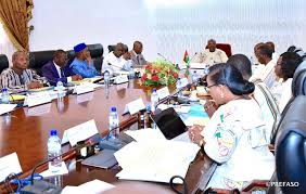 Jun 02, 2021 · compte rendu du conseil des ministres du 2 juin 2021 projets de loi convention de l'organisation internationale du travail sur l'élimination de la violence et du harcèlement Burkina Compte Rendu Du Conseil Des Ministre Du Mercredi 22 Avril 2020 Wakat Sera