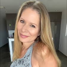 Is there a way to search for old artisans of IGMA?