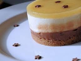 Recette De Bavarois Poire Chocolat La Mieux Notee Par Les Internautes Recette Facile Ingredients P Poire Au Chocolat Bavarois Poire Chocolat Gateau Au Poire