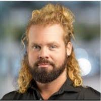 Damien Winston's Instagram, Twitter & Facebook