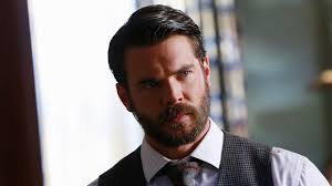 Charlie Weber