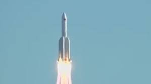 It was the heaviest debris to fall uncontrolled since the former soviet space station salyut 7 in 1991. Giant 18 Tonne Piece Of A Chinese Rocket Crash Lands In The Atlantic Ocean Daily Mail Online