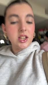 Lavina Smith's Instagram, Twitter & Facebook