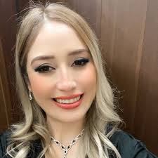 Lucy Navarro (@martinezluz95)