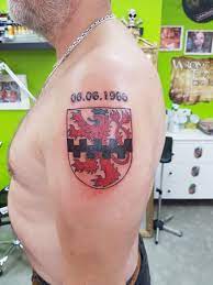The new city received arms march 10, 1923, which are identical to the arms of wiesdorf. Stadtwappen Tattoostudio Panicroom