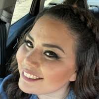 Eleanor Auger's Instagram, Twitter & Facebook