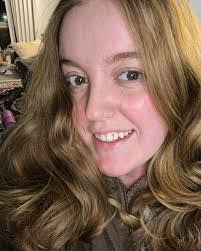 Victoria Bothwell's Instagram, Twitter & Facebook