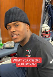 Drake Maye vs Hunter Henry: Ping-Pong Showdown