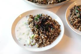 One Pot Mujadara Syrian Bulgur And Lentils With Cucumber Mint Yogurt Vegan Zen And Zaatar Recipe Mint Yogurt Lentil Dishes Vegetarian Dishes