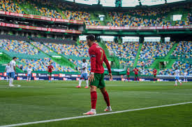 1.98 boyundaki kosovalı golcü, 'yüzde yüz hazır olduğumda ronaldo'dan daha yükseğe. Cristiano Ronaldo Climbs Another Step Could Be The Top Scorer At The National Team Level World Today News