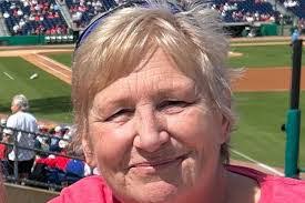 Kelly Corr's Instagram, Twitter & Facebook