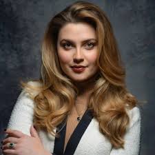 I'm excited to announce that I have just recently passed my 1-year  anniversary at United Airlines! What an incredible year it has been… the  737 has been an absolute blast to learn,