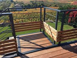 Terrasse Sur Pilotis Avec Vue Imprenable Sur Notre Magnifique Vignoble Beaujolai Terassen Balkon Im Freien Terrasse Anlegen