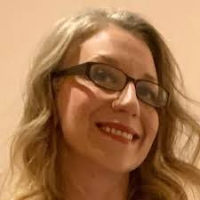 Erin Topp's Instagram, Twitter & Facebook