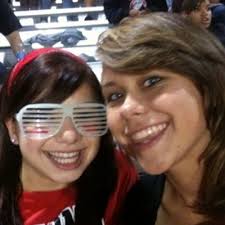 Dayna Berry (@uniqueecclestic)