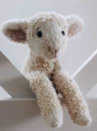 15 Free Knitting Patterns For Autumn From Britain With Love Animal Knitting Patterns Knitting Projects Knitting Patterns Toys