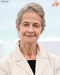 Paulette Whaley's Instagram, Twitter & Facebook