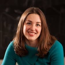 Lynne Travers's Instagram, Twitter & Facebook