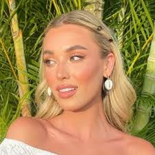 Susan Mcvicker's Instagram, Twitter & Facebook