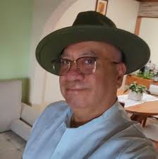 Con inmensa tristeza despedimos a Fernando Cruz Del Barco, un ser humano  generoso, íntegro y entrañable. Su partida deja un vacío imposible de  llenar entre quienes compartimos con él momentos de afecto,