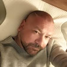 Dave Thacker's Instagram, Twitter & Facebook