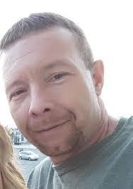 Jonathan Hooks's Instagram, Twitter & Facebook