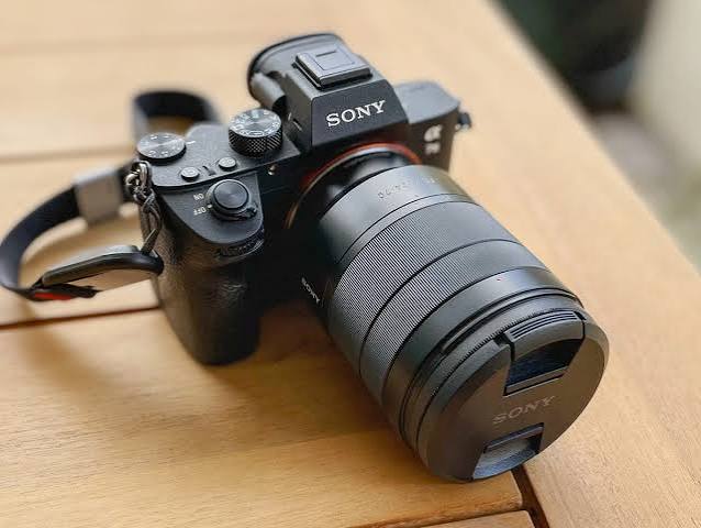 Mirrorless Cameras