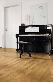 Zarte Elegante Tone Unser Parkett Schiffsboden Eiche Terra Passt Hervorragend In Ein Edles Musikzimmer Parkett Schiffsboden Schiffsboden Parkett