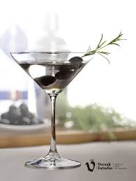 Martini De Romero Y Olivas Martini Olive Cocktail Cocktail Photography
