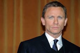 Daniel wroughton craig is an english actor. Daniel Craig Won T Leave His Daughters An Inheritance