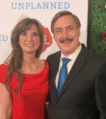 But with days to go before the midterm elections, don't blame their pillows. Dallas Yocum Wiki Age Mike Lindell Mypillow Guy Wife