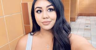 Elizabeth Chacon (@eli_c4) • Instagram photos and videos