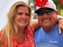 Fan meets Harrison Ford at Jimmy Buffett tribute concert