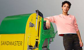 We've extended our returns period to 60 days. Sandmaster Brand Ambassador Malaika Mihambo Trains With Carl Lewis