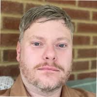 400+ "Löwin" profiles