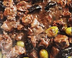 La ricetta del giorno è tratta dal blog di cucina il cuore in pentola. Agnello In Umido Con Olive Alla Sarda La Ricetta Gustoblog