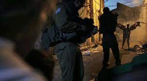 Ten eerste zijn er staten die israël niet als zelfstandig land erkennen. Review Jeruzalem Through Glasses Darkly The New York Times