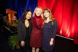 Amy gutmann i recently spoke to dr. Scholarship Donors Students Celebrate At Electric Event Penn Today