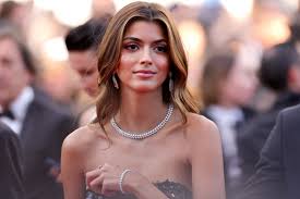 Activa | Kika Cerqueira Gomes, a beleza portuguesa em Cannes